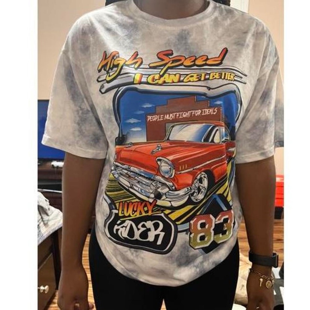 Very nice graphic tee! 
#graphictee #cuteshirt #shein #tshirt #Graohictshirt